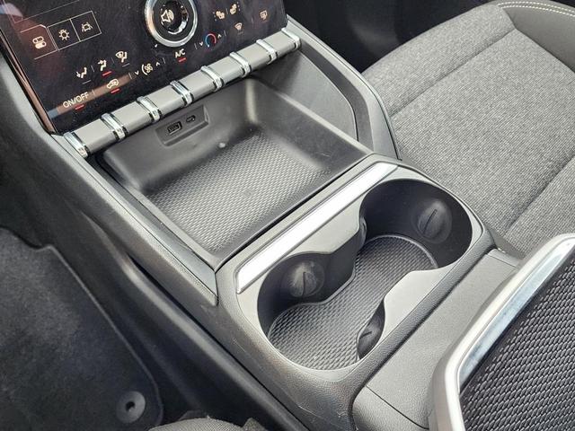 Photo of 2025 Summit White GMC Terrain
