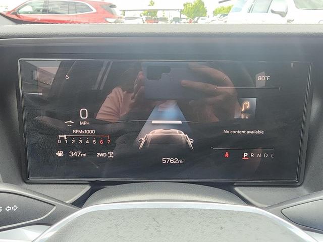 Photo of 2025 Summit White GMC Terrain