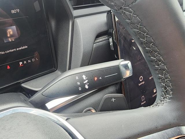Photo of 2025 Summit White GMC Terrain