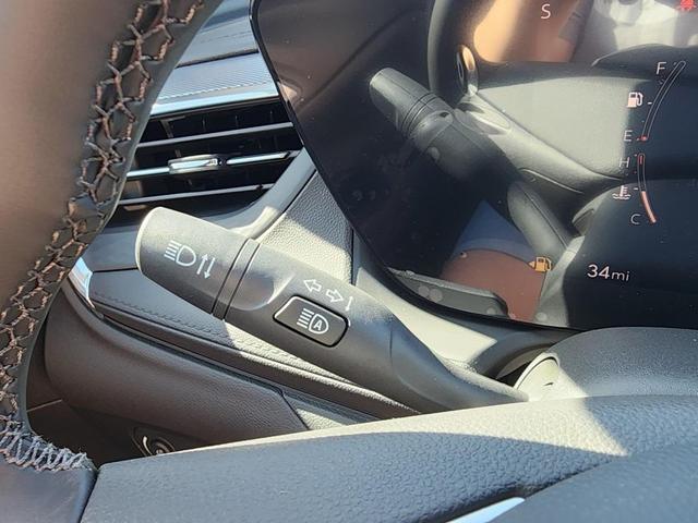 Photo of 2026 Summit White Buick Encore GX