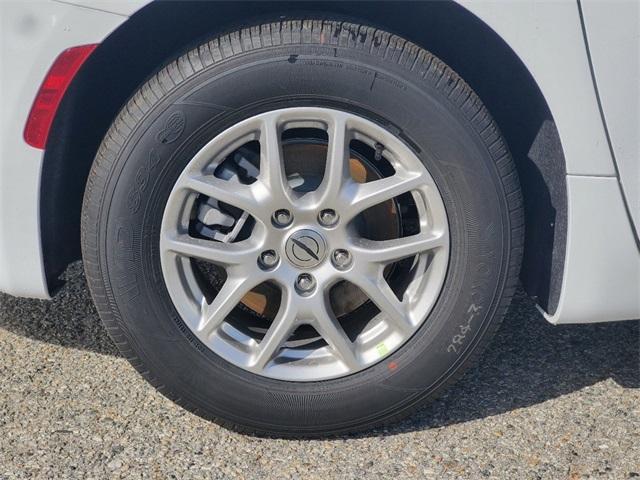 Photo of 2025 Bright White Clearcoat Chrysler Voyager
