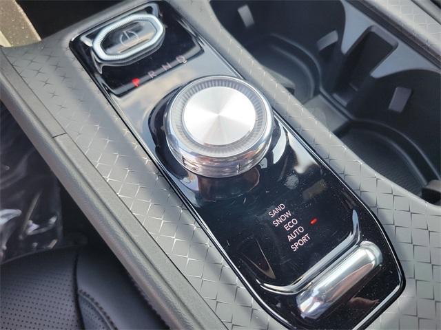 Photo of 2025 Silver Zynith Clearcoat Jeep Wagoneer S
