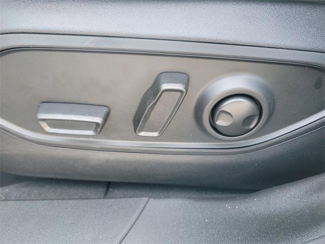 Photo of 2025 Silver Zynith Clearcoat Jeep Wagoneer S