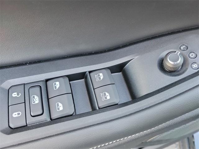 Photo of 2025 Diamond Black Jeep Grand Cherokee