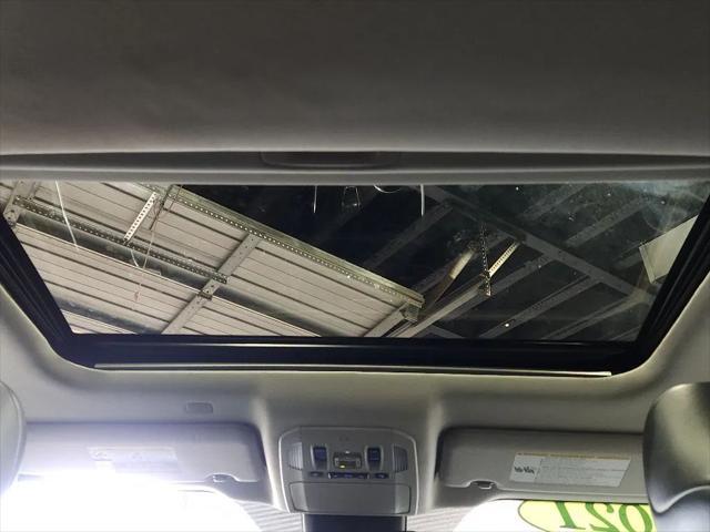 Photo of 2021 Opulent Amber Toyota Highlander