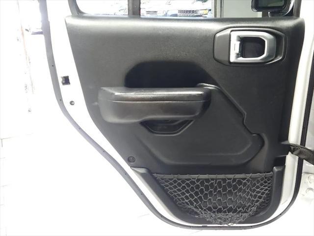 Photo of 2018 Bright White Clearcoat Jeep Wrangler Unlimited