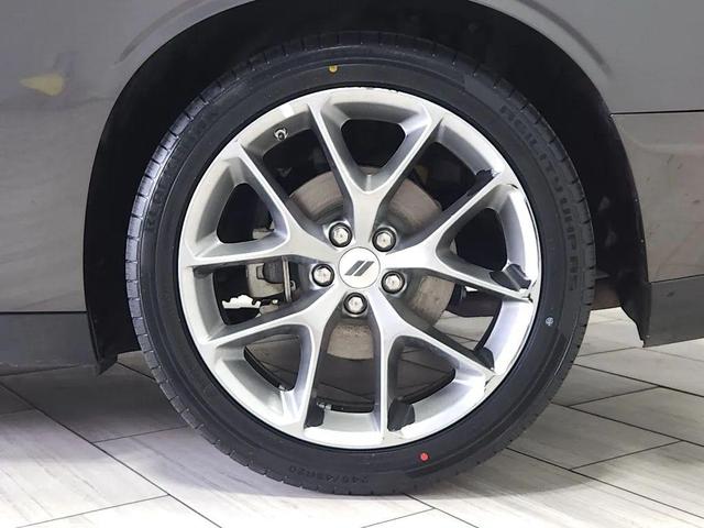 Photo of 2023 Granite Pearlcoat Dodge Challenger