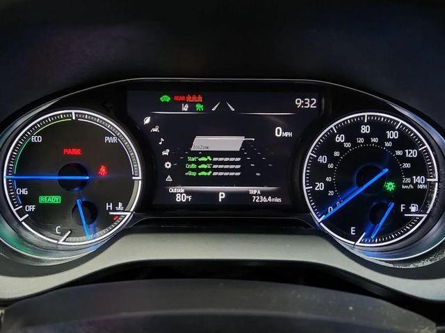 Photo of 2021 Black Toyota Venza