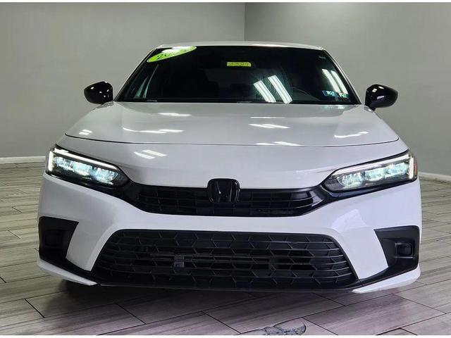 Photo of 2024 Platinum White Pearl Honda Civic
