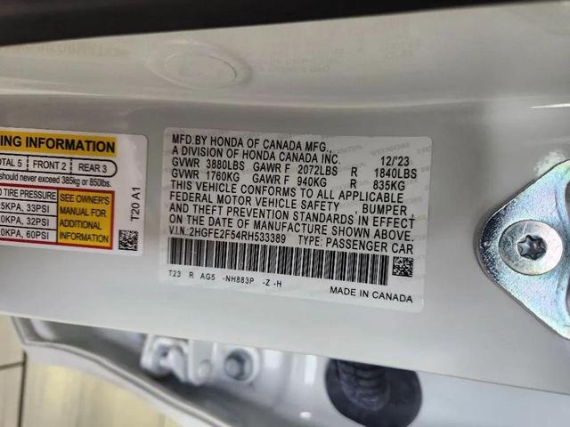 Photo of 2024 Platinum White Pearl Honda Civic