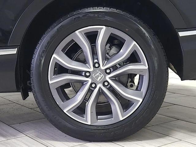 Photo of 2022 Crystal Black Pearl Honda CR-V Hybrid