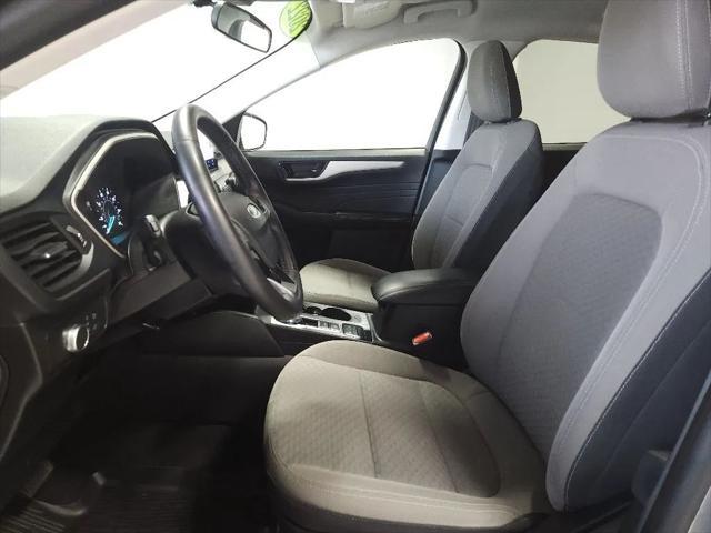 Photo of 2022 Iconic Silver Metallic Ford Escape