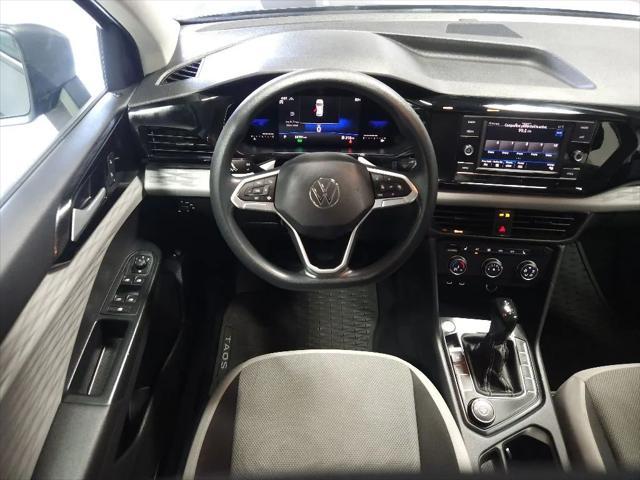 Photo of 2022 Platinum Gray Metallic Volkswagen Taos