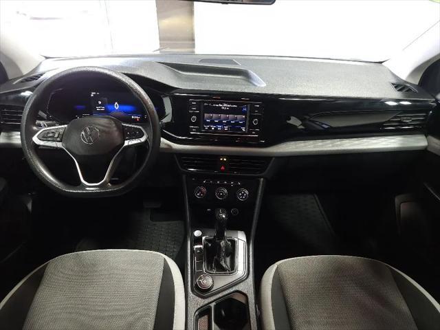 Photo of 2022 Platinum Gray Metallic Volkswagen Taos
