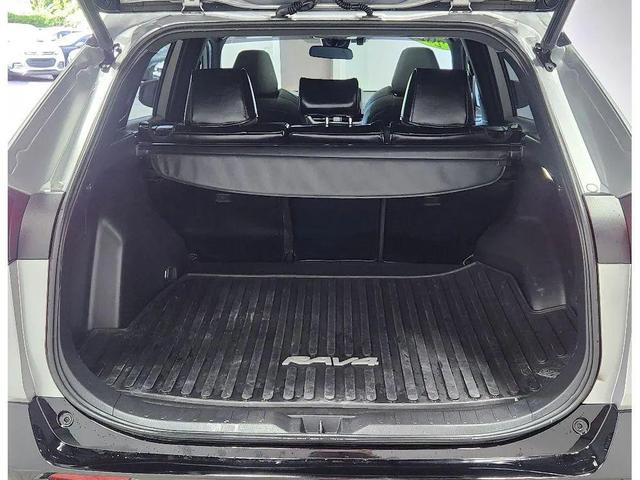 Photo of 2023 Silver Sky Metallic Toyota RAV4 Hybrid