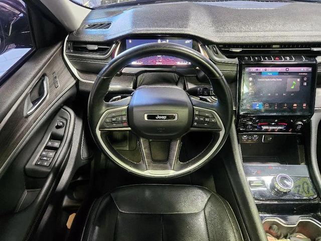 Photo of 2021 Baltic Gray Metallic Clearcoat Jeep Grand Cherokee L