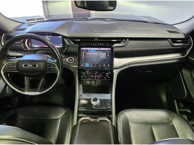 Photo of 2021 Baltic Gray Metallic Clearcoat Jeep Grand Cherokee L