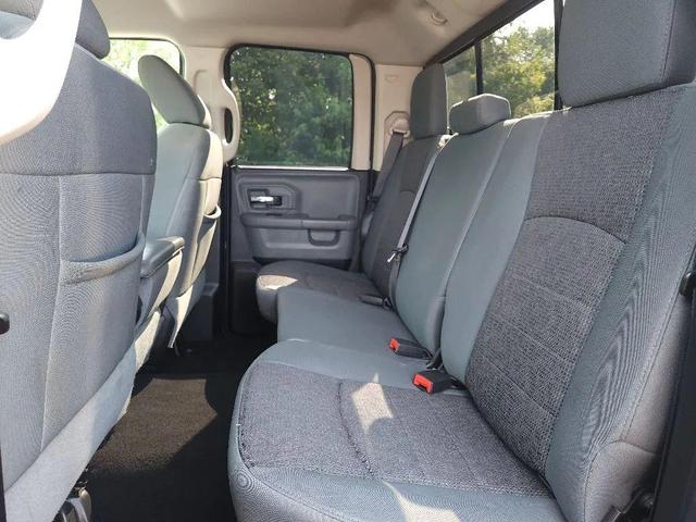 Photo of 2015 Granite Crystal Metallic Clearcoat RAM 1500