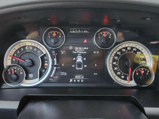 Photo of 2015 Granite Crystal Metallic Clearcoat RAM 1500