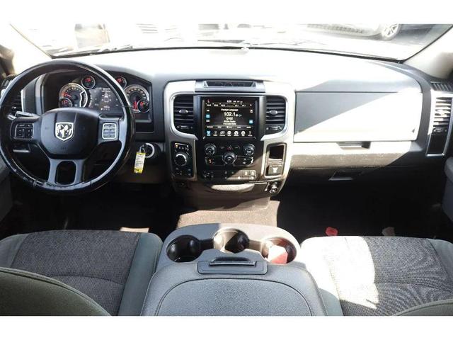 Photo of 2015 Granite Crystal Metallic Clearcoat RAM 1500