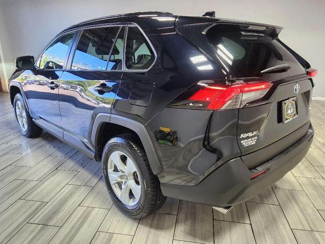 Photo of 2021 Midnight Black Metallic Toyota RAV4 Hybrid