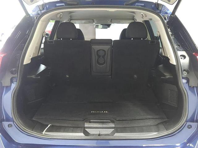 Photo of 2020 Caspian Blue Metallic Nissan Rogue