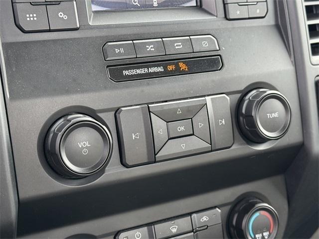 Photo of 2018 Oxford White Ford F-150