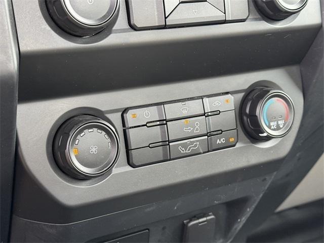 Photo of 2018 Oxford White Ford F-150
