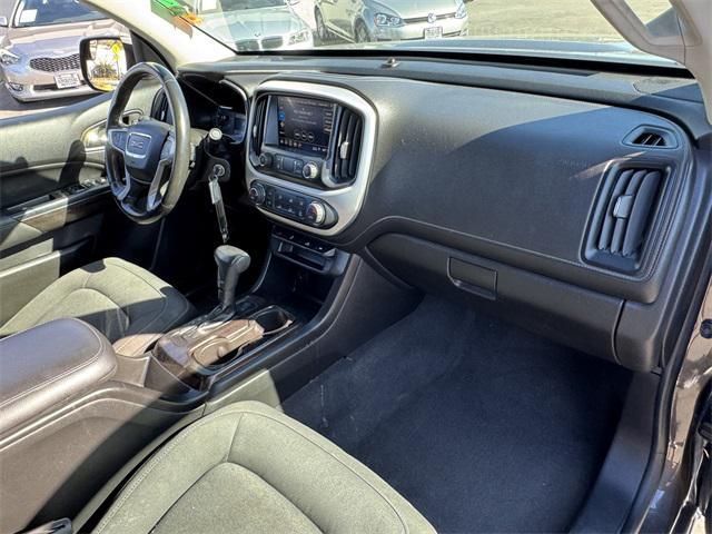 Photo of 2019 Smokey Quartz Metallic GMC Canyon