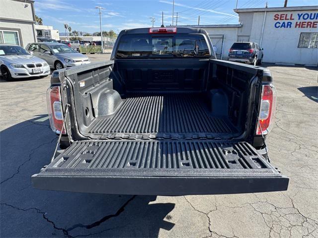 Photo of 2019 Smokey Quartz Metallic GMC Canyon