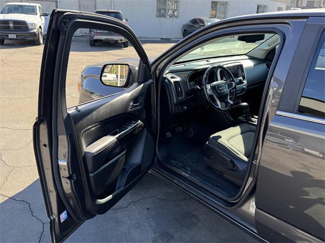 Photo of 2019 Smokey Quartz Metallic GMC Canyon