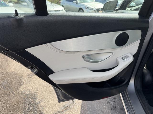 Photo of 2016 Silver Mercedes-Benz C-Class