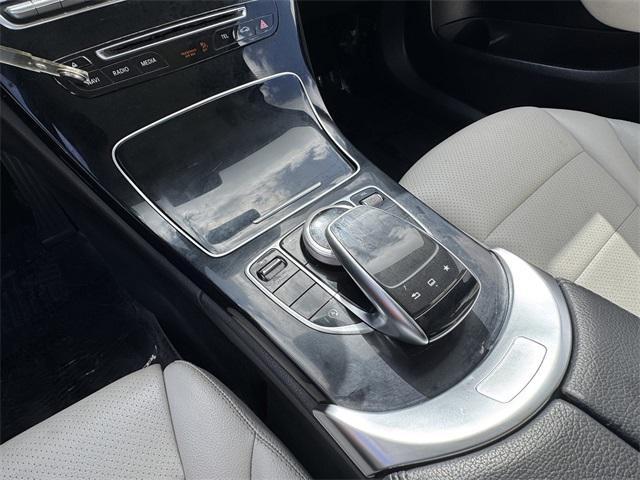 Photo of 2016 Silver Mercedes-Benz C-Class
