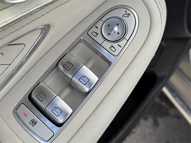 Photo of 2016 Silver Mercedes-Benz C-Class