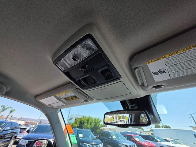 Photo of 2024 Classic Silver Metallic Toyota 4Runner