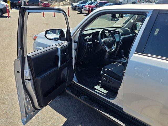 Photo of 2024 Classic Silver Metallic Toyota 4Runner