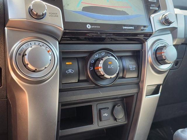 Photo of 2024 Classic Silver Metallic Toyota 4Runner