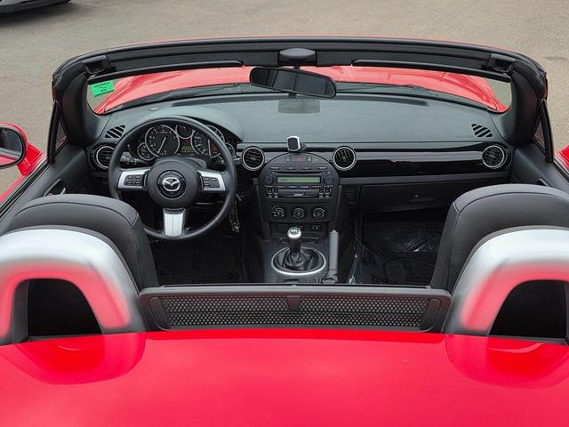 Photo of 2007 True Red Mazda MX-5 Miata