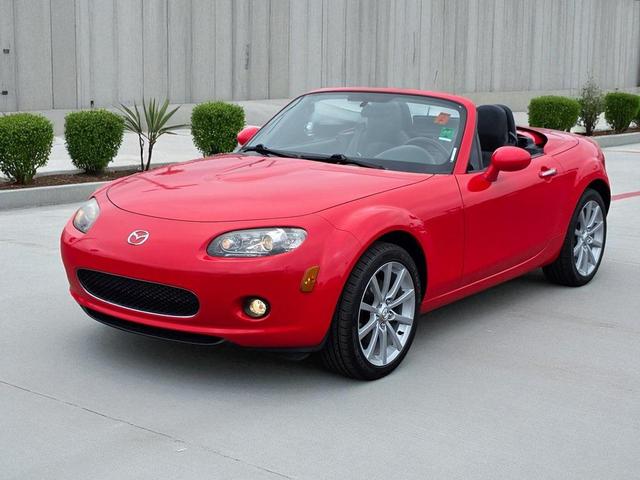 Photo of 2007 True Red Mazda MX-5 Miata