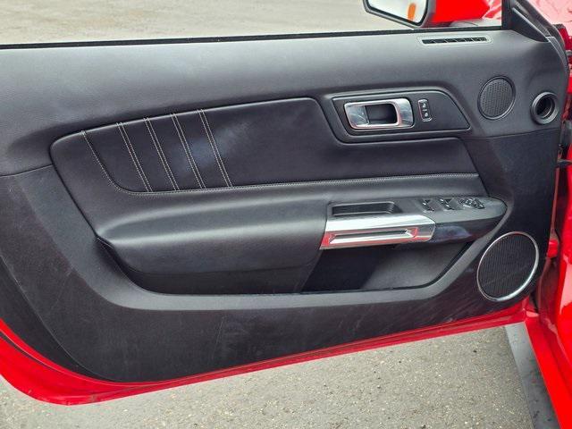 Photo of 2023 Race Red Ford Mustang