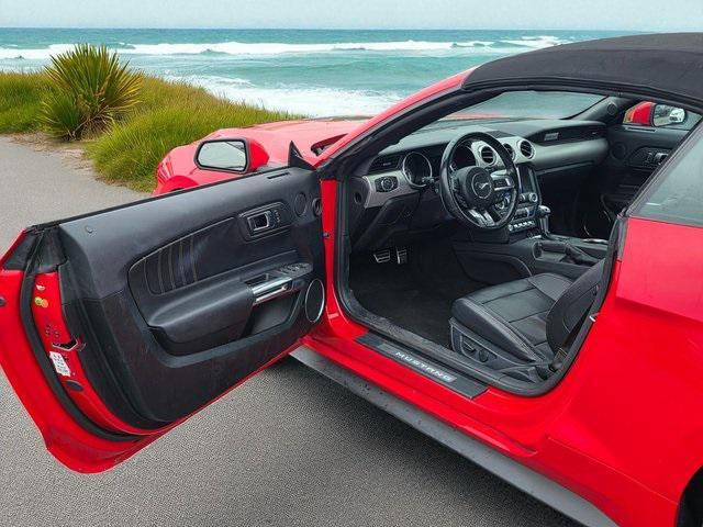 Photo of 2023 Race Red Ford Mustang