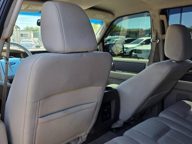 Photo of 2011 Tuxedo Black Metallic Ford Expedition EL