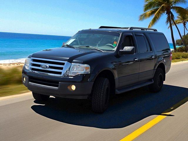 Photo of 2011 Tuxedo Black Metallic Ford Expedition EL