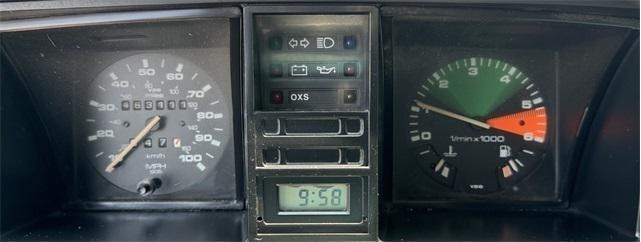 Photo of 1987 Silver Volkswagen Vanagon