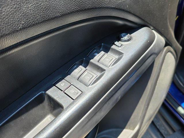 Photo of 2017 Laser Blue Metallic Chevrolet Colorado