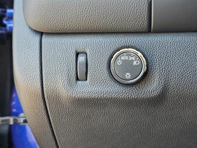 Photo of 2017 Laser Blue Metallic Chevrolet Colorado