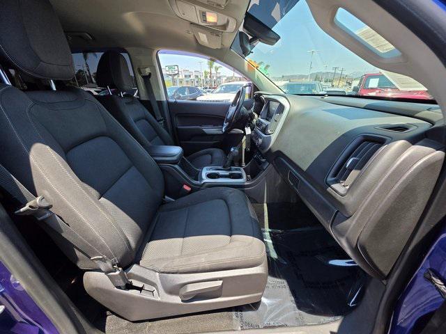 Photo of 2017 Laser Blue Metallic Chevrolet Colorado