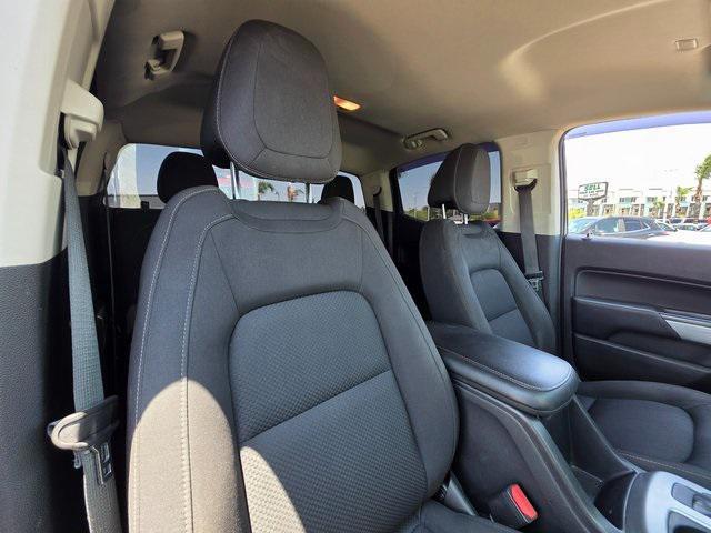 Photo of 2017 Laser Blue Metallic Chevrolet Colorado