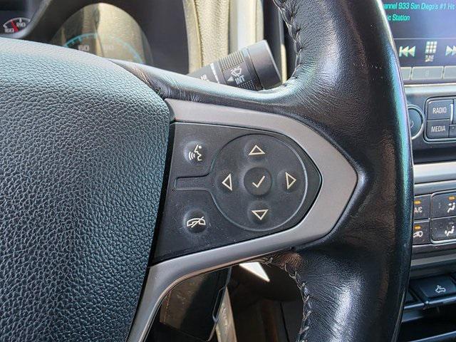 Photo of 2017 Laser Blue Metallic Chevrolet Colorado