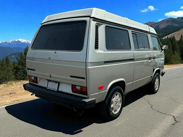 Photo of 1987 Silver Volkswagen Vanagon